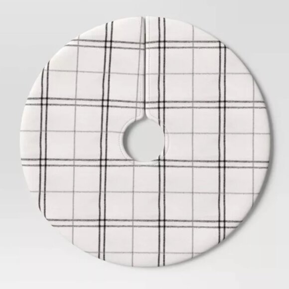Tree Skirt 16" Plaid Fabric Mini Christmas Tree Skirt Black Gray White Plaid NEW - Picture 1 of 4